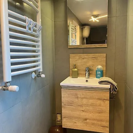 Wave 2 Apartment